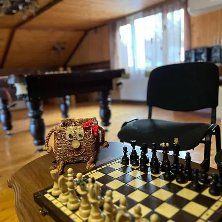 ヴィラ карпатська модрина