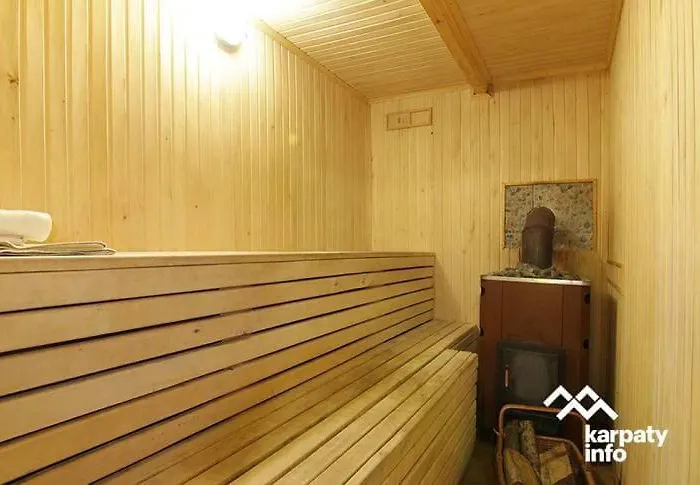 карпатська модрина Villa *