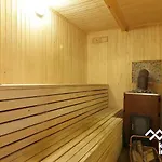 карпатська модрина Villa *